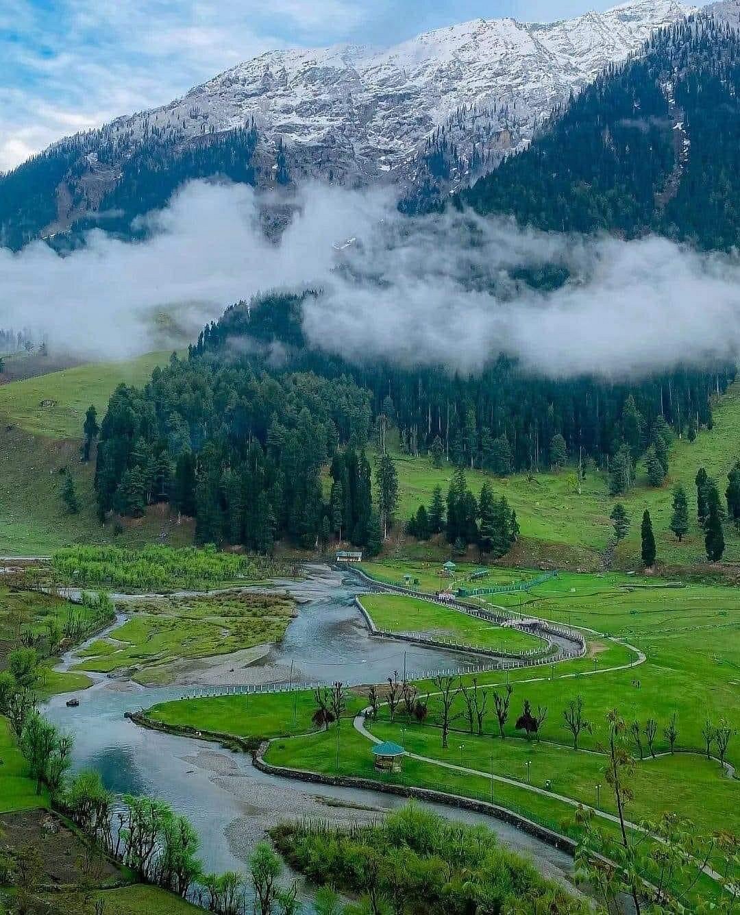 Kashmir Tour 7 Nights 8 Days With Doodpathri